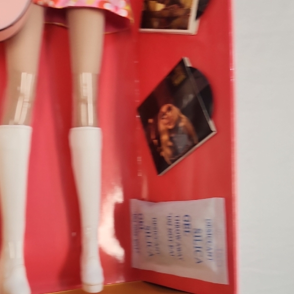 NWT The Trixie Integrity Toys Doll, NIB NRFB - Picture 10 of 17